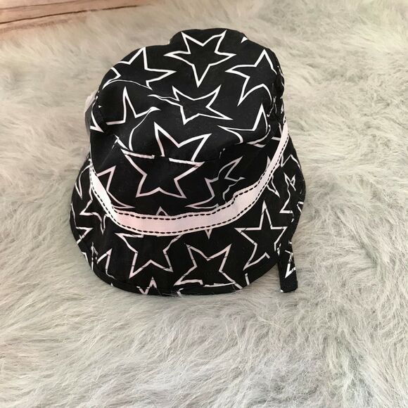 Old Navy Girls Boys Swim Hat Size 6-12 Months Black White Stars Bucket NEW - Picture 5 of 5